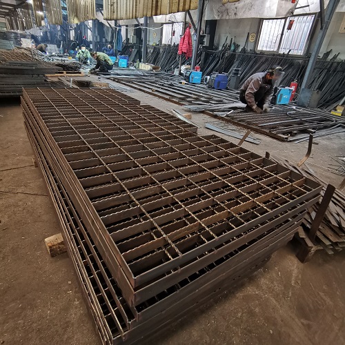 海工平臺(tái)齒形鋼格柵板鋼格板防滑性能解析