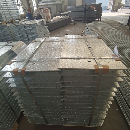 海上平臺防滑鋼格板：抗鹽霧腐蝕技術(shù)詳解！