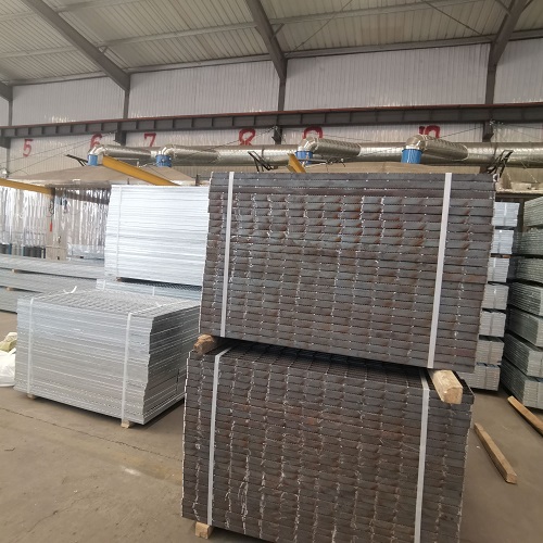 加油站鋼格柵：防爆、防靜電的安全解決方案