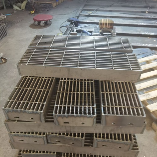 線上線下選購鋼格柵，這些差異不了解要吃大虧