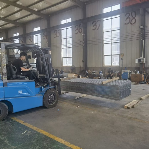 從工廠到市政，鋼格柵如何撐起工程建設半邊天？