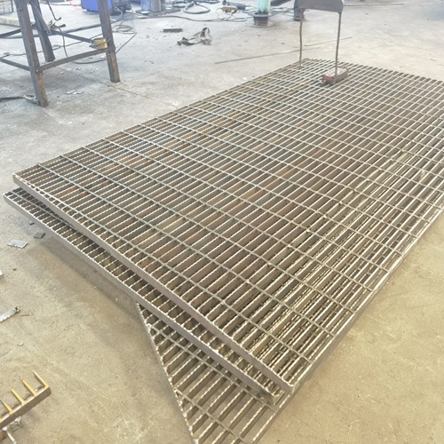 鋼格板是怎么做到防滑又安全的？