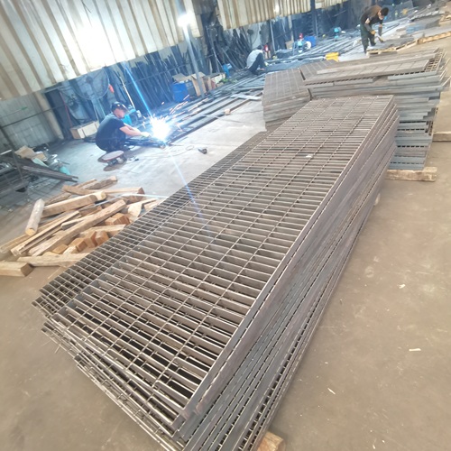 鋼格板背后的努力，遠比你想象得多