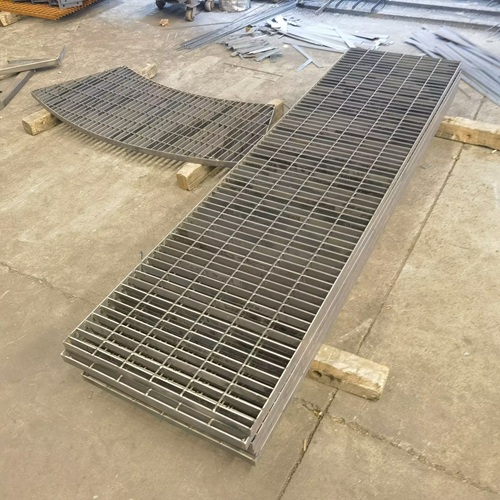 不止工程用！鋼格板在數(shù)據(jù)中心地板的驚艷應用